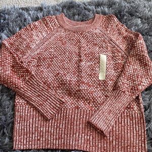 Universal thread sweater